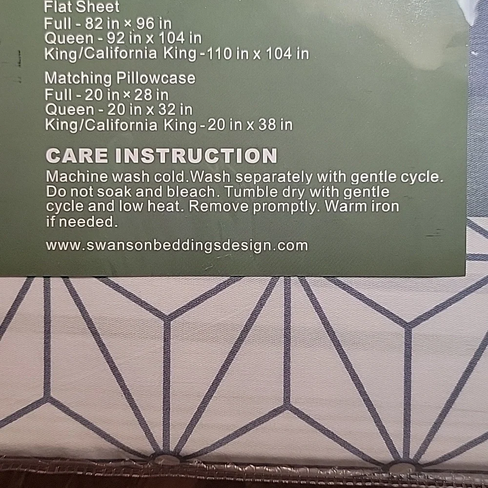 NWT Swanson Beddings Twin Duvet Cover Set- Duvet cover & sham- Reversible